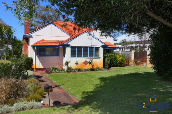 31 Arundel Street Bayswater WA front of property picture