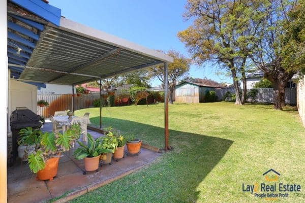 31 Arundel Street Bayswater WA rear lawn picture.