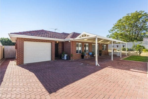 Jacqueline Street front of property picture