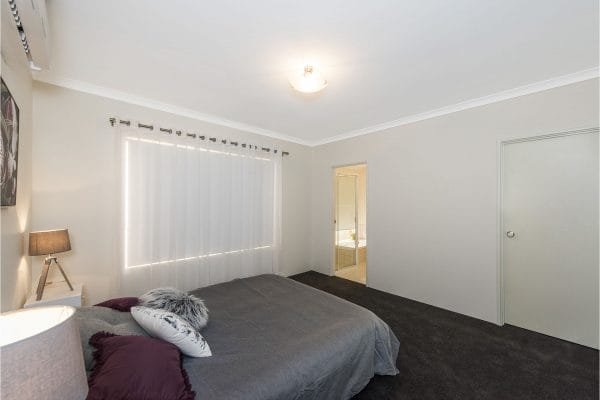 Picture of the main bedroom at 2-10 Jacqueline Street Bayswater WA