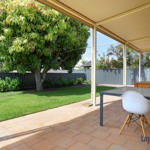 Rear patio area picture.