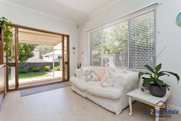 Informal sitting area picture.