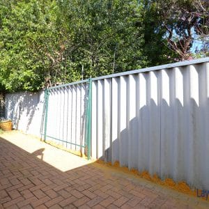Side fence picture at 3-146 Shakespeare Yokine WA 6060.