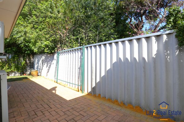 Side fence picture at 3-146 Shakespeare Yokine WA 6060.
