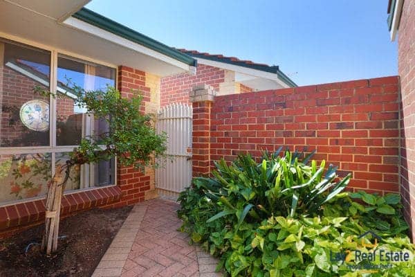 Rear Access Gate picture at 3-146 Shakspeare Avenue Yokine WA 6060.