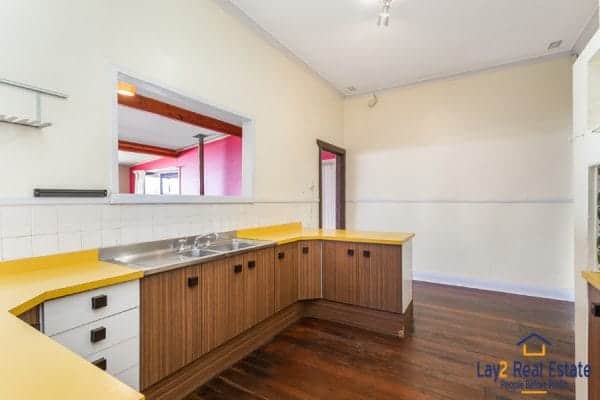 Kitchen picture.