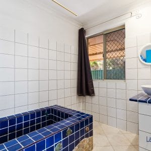 1 - 4 Keatley Court Mirabooka WA Bathroom picture.
