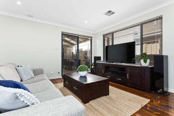 Living Area Room Picture