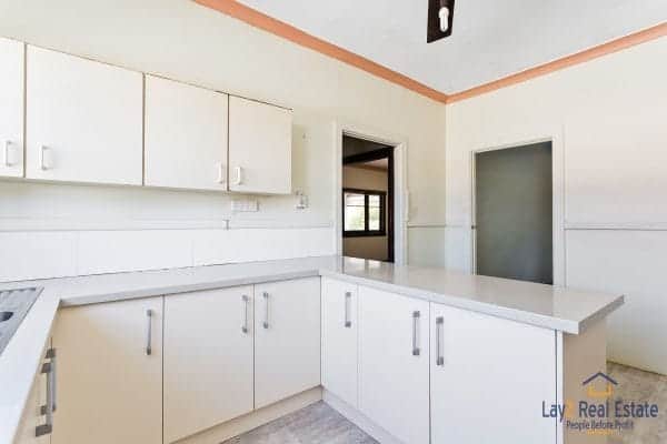 kitchen picture