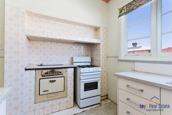 Kitchen picture at 101 Garratt Road Bayswater WA