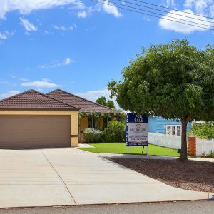 32 Kitchener Avenue Bayswater WA 6053 for sale - picture of the front of the property.