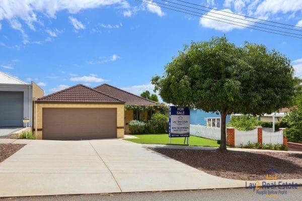 32 Kitchener Avenue Bayswater WA 6053 for sale - picture of the front of the property.
