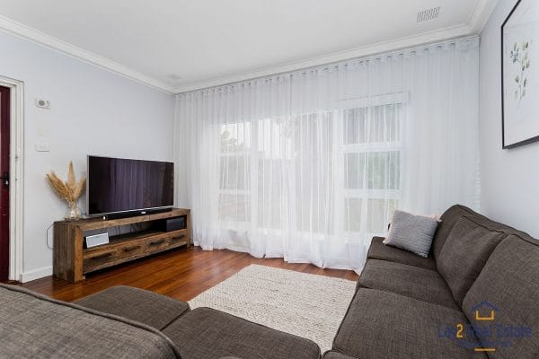 Lounge Room Picture