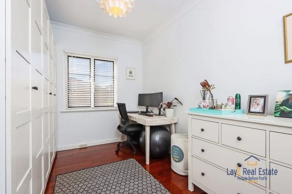 37 Avenell Road, Bayswater 6053.  Central Bayswater Location.  Character Cottage For Sale Near Train Station Shops and Cafes - Image 11