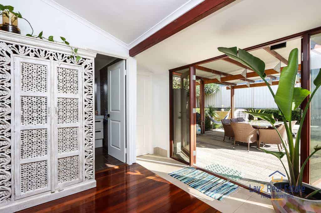 Bayswater Home For Sale Near Train Station Shops & Cafes