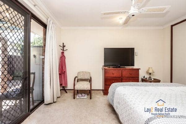 49B Havenvale Crescent, Dianella. FIRST HOMEBUYER SPECIAL Affordable three bedroom duplex half with two living areas. - Image 7