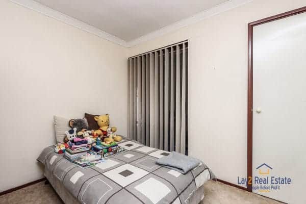 49B Havenvale Crescent, Dianella. FIRST HOMEBUYER SPECIAL Affordable three bedroom duplex half with two living areas. - Image 10