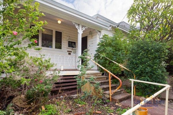 96 Roberts Street, Bayswater 6053. Original Condition Character Home.