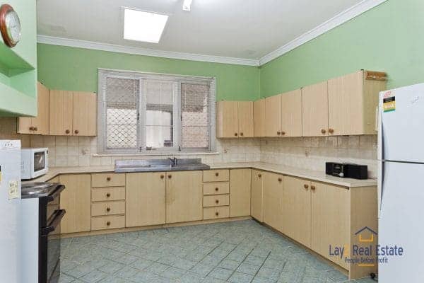 96 Roberts Street, Bayswater 6053. Original Condition Character Home. - Image 4
