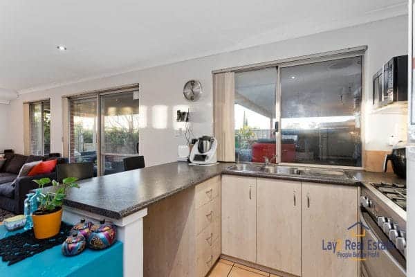 36C Kitchener Avenue, Bayswater 6053. Spacious first home right here! - Image 8