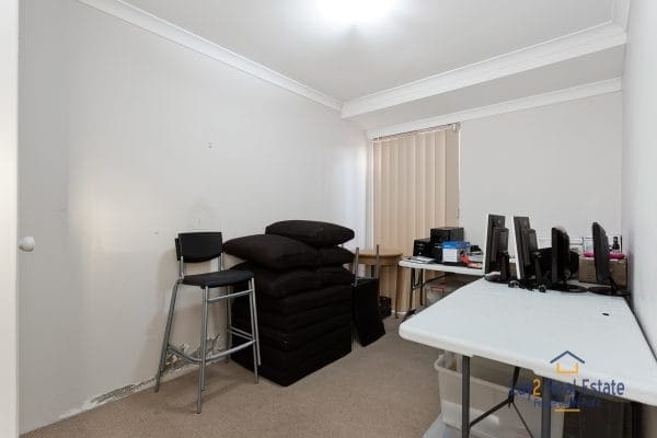 36C Kitchener Avenue, Bayswater 6053. Spacious first home right here! - Image 14