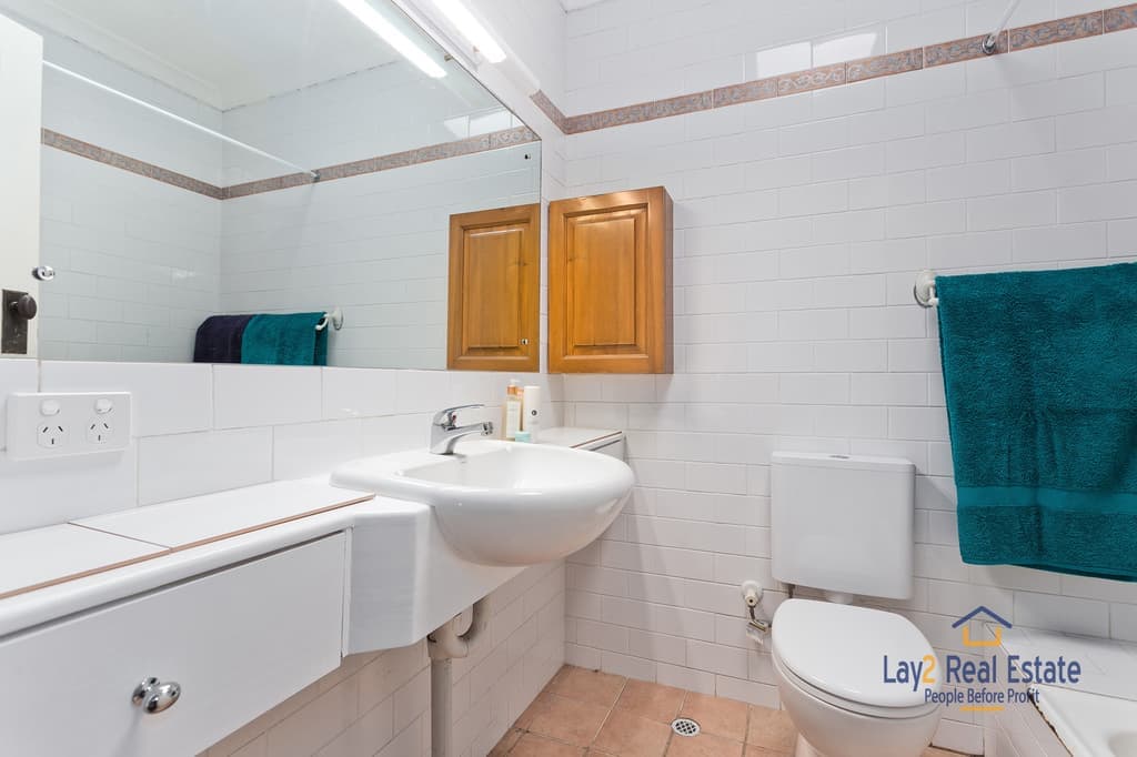 45 Grosvenor Road, Bayswater. Circa 1921 Brick home on 765sqm block. - Image 7