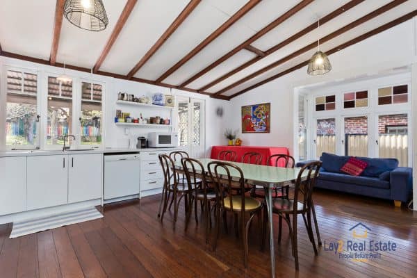 45 Grosvenor Road, Bayswater. Circa 1921 Brick home on 765sqm block. - Image 5