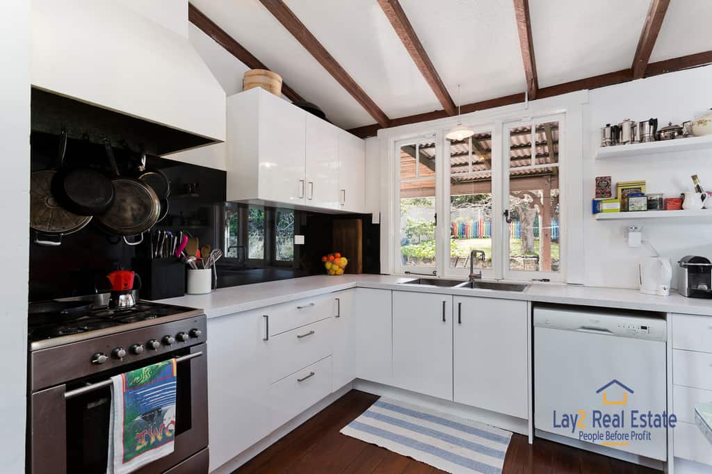 45 Grosvenor Road, Bayswater. Circa 1921 Brick home on 765sqm block. - Image 6