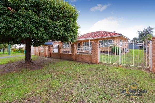 6 Highman Street, South Guildford 6055. Want a large 1229sqm block? - Image 2