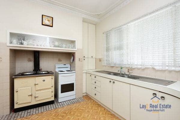 6 Highman Street, South Guildford 6055. Want a large 1229sqm block? - Image 10