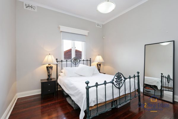Bedroom Pic at 99 Garratt Road Bayswater WA