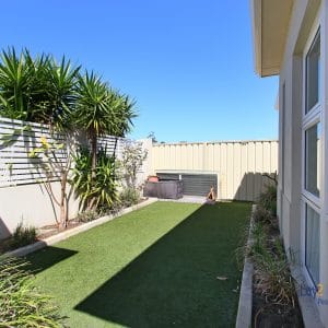 20 Jacqueline Street, Bayswater. Huge 290sqm Modern Home on 1094sqm block - Image 5