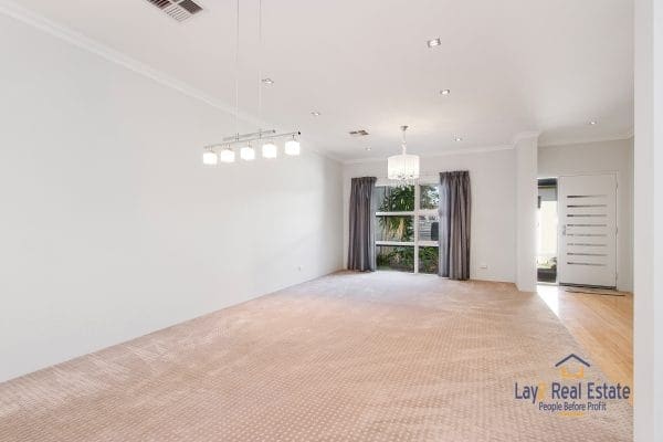 20 Jacqueline Street, Bayswater. Huge 290sqm Modern Home on 1094sqm block - Image 15