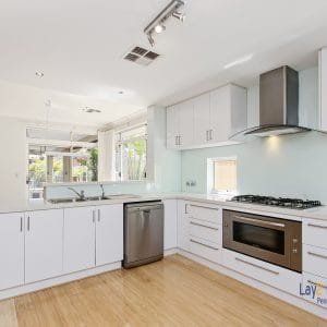 20 Jacqueline Street, Bayswater. Huge 290sqm Modern Home on 1094sqm block - Image 9