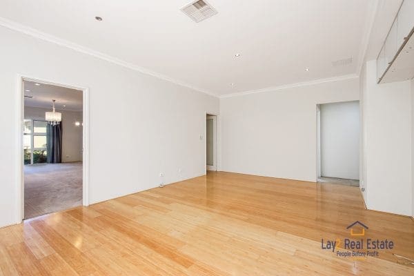 20 Jacqueline Street, Bayswater. Huge 290sqm Modern Home on 1094sqm block - Image 18