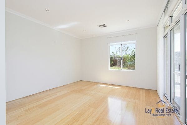 20 Jacqueline Street, Bayswater. Huge 290sqm Modern Home on 1094sqm block - Image 23