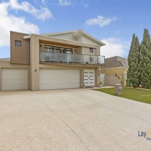 19 Sopwith Elbow, MAYLANDS. Spacious Modern Luxury Home