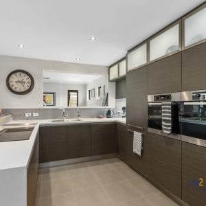 19 Sopwith Elbow, MAYLANDS. Spacious Modern Luxury Home - Image 11