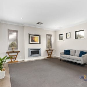 19 Sopwith Elbow, MAYLANDS. Spacious Modern Luxury Home - Image 18