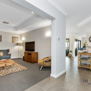 19 Sopwith Elbow, MAYLANDS. Spacious Modern Luxury Home - Image 9