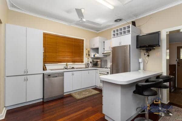 3 Constance St, Bayswater WA 6053. Huge 1091sqm block with comfortable home. Opportunity knocking. - Image 6