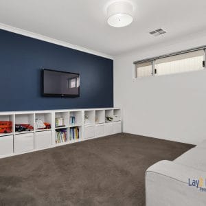 Quiet Bayswater Border Location, Modern 4 x 2 Home. - Image 8