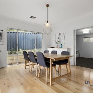 Quiet Bayswater Border Location, Modern 4 x 2 Home. - Image 7