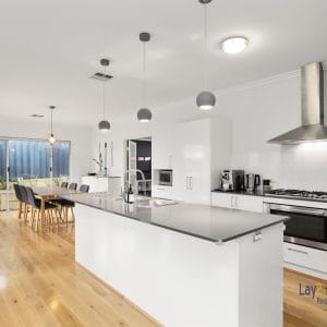 Quiet Bayswater Border Location, Modern 4 x 2 Home. - Image 4