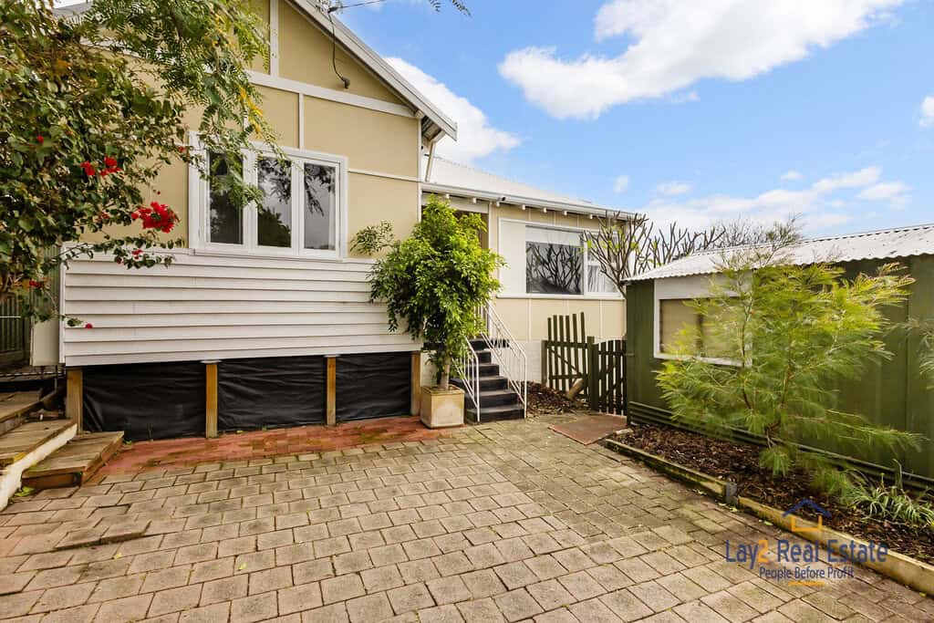 16 Coombe Street Bayswater 6053 - (NOW "SOLD") Extended 1950's Bayswater Classic - Image 3