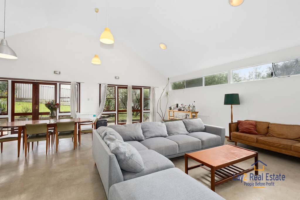 16 Coombe Street Bayswater 6053 - (NOW "SOLD") Extended 1950's Bayswater Classic - Image 10