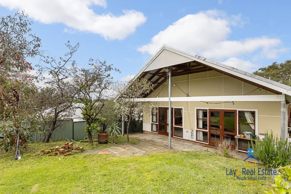 16 Coombe Street Bayswater 6053 - (NOW "SOLD") Extended 1950's Bayswater Classic - Image 4