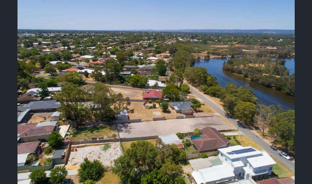 21 Ashfield Parade Large 764sqm Block in 5 Star Location Lay2 Real