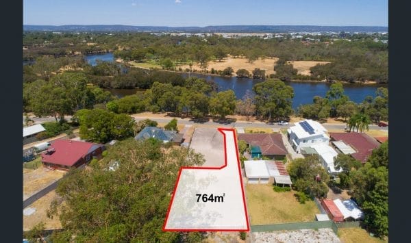 21 Ashfield Parade - Large 764sqm Block in 5 Star Location