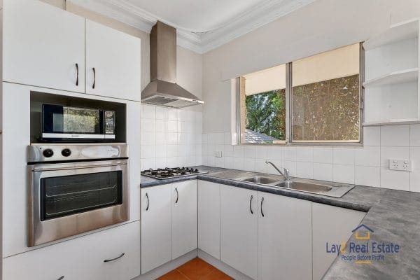 127 Whatley Crescent Bayswater 6053 - Stroll to Bayswater Village Precinct in Minutes! - Image 6